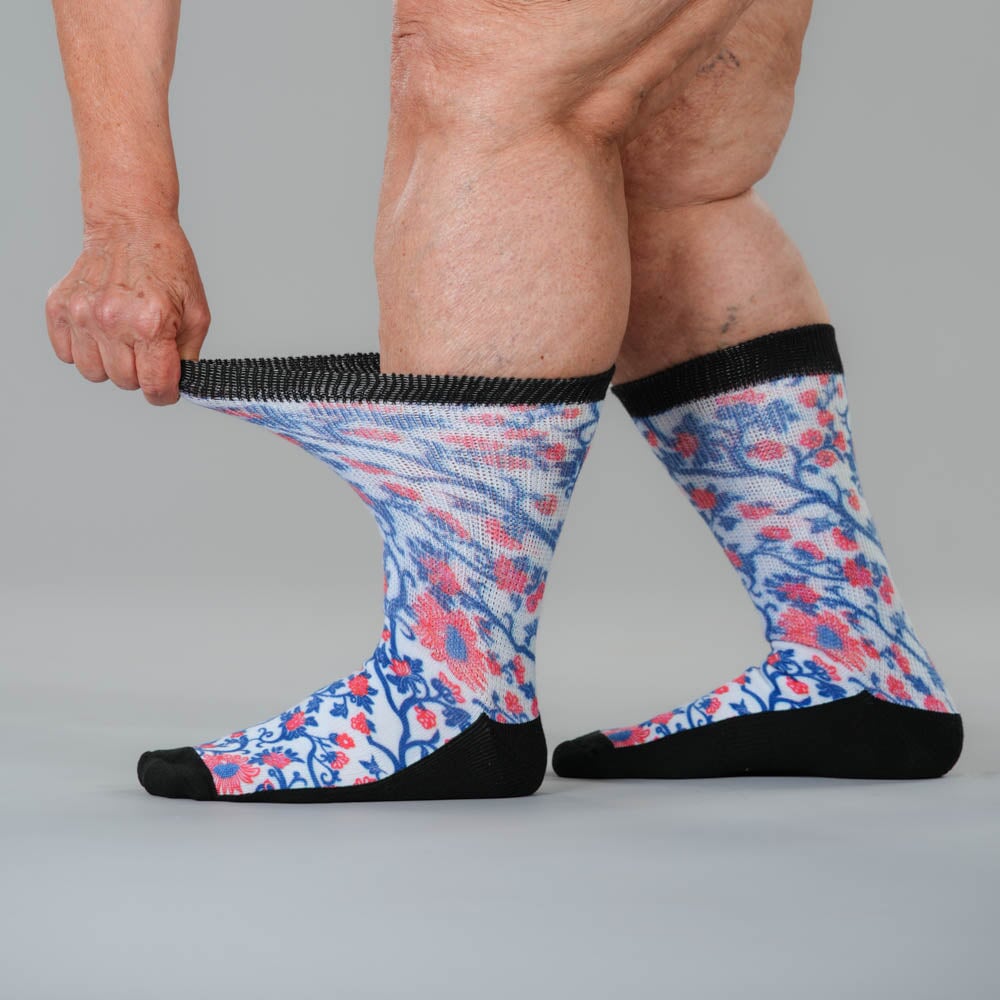 Red, White, and Bloom EasyStretch™ Socks