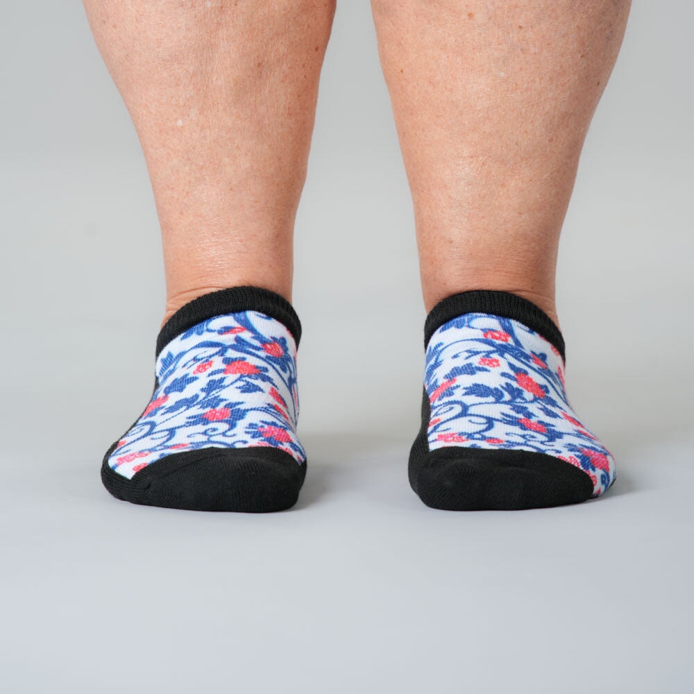 Red, White, and Bloom Ankle Socks