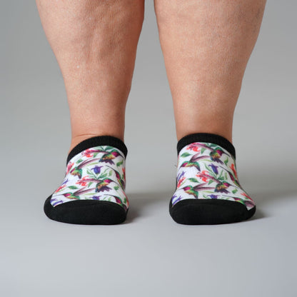 Humming Along Ankle Socks